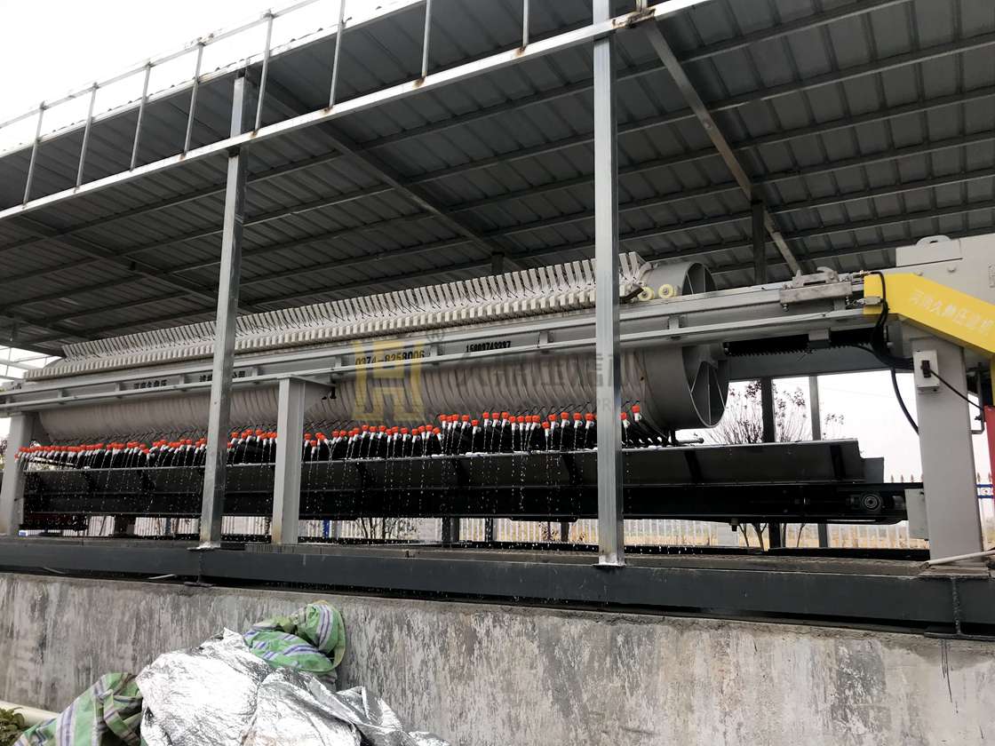 石材行業污水處理現場，使用100平方圓形高壓壓濾機一臺 (2).jpg